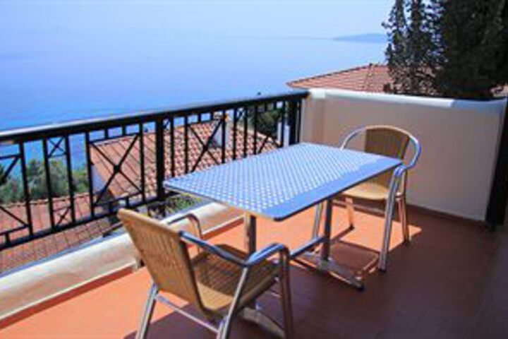 Terrace/Patio 3 of 18