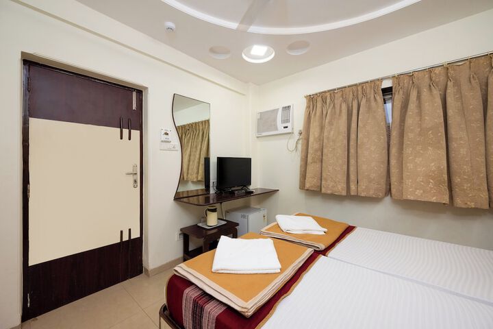 Room 10 of 75