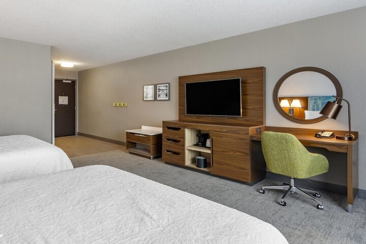 Room 6 of 30