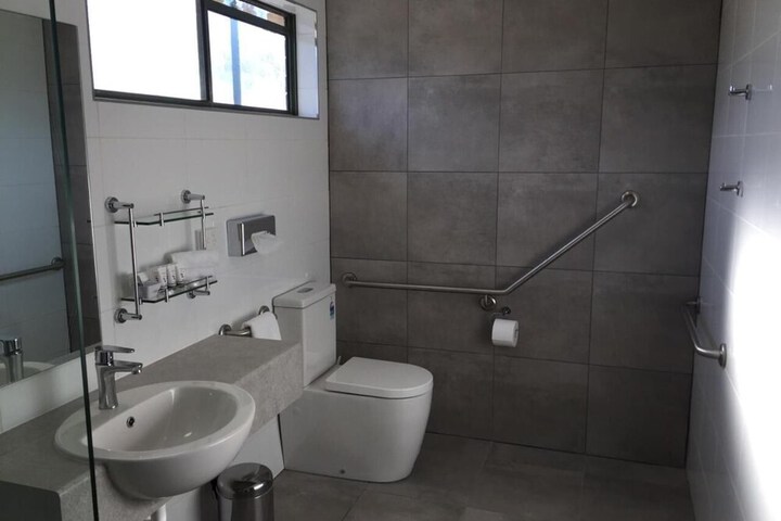 Room 16 of 22