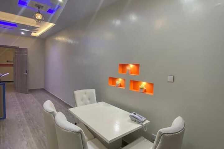 Room 35 of 74