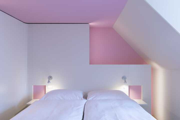 Room 27 of 58
