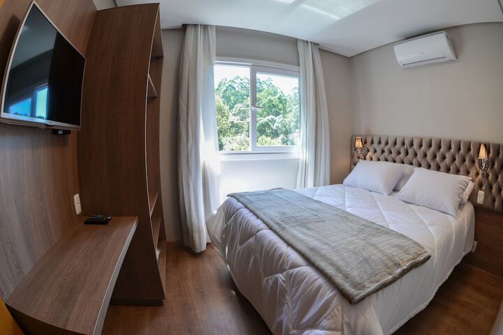 Room 9 of 52