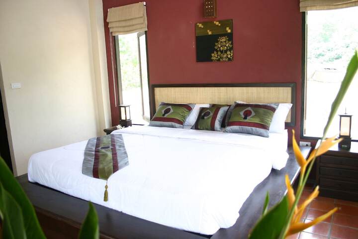 Room 4 of 53