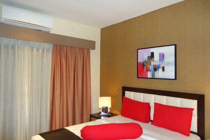 Room 17 of 42