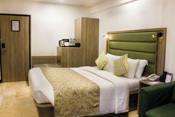 Room 14 of 70