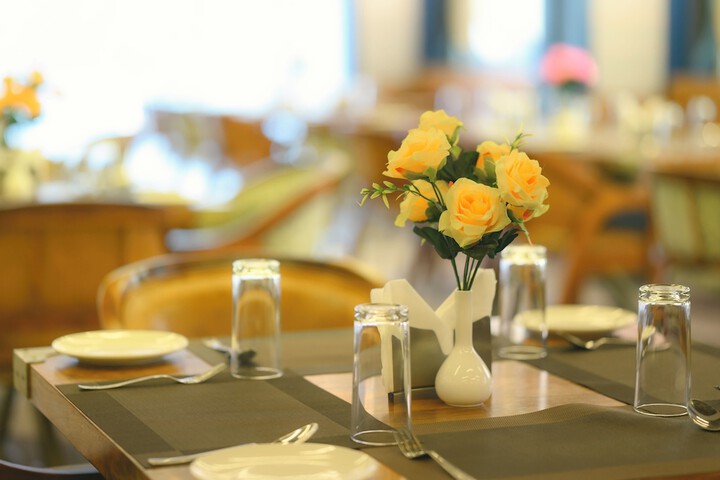 Dining 29 of 80