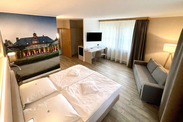 Room 9 of 46