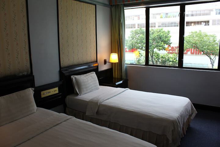 Room 47 of 63