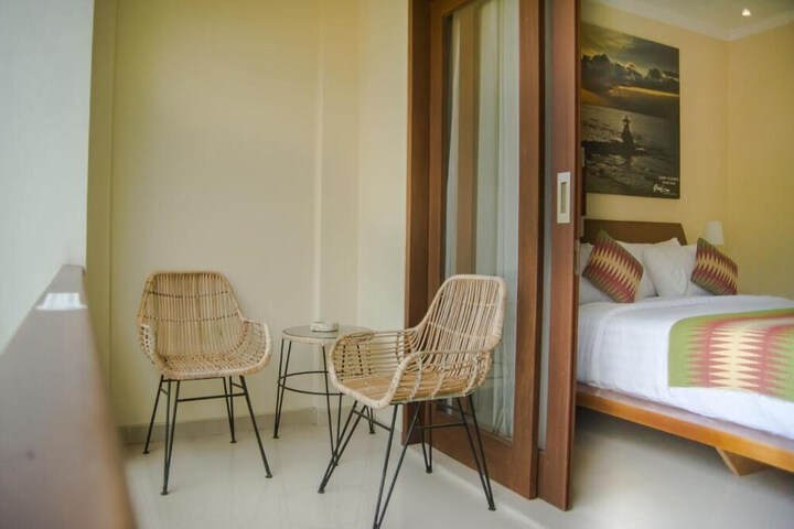 Room 11 of 43