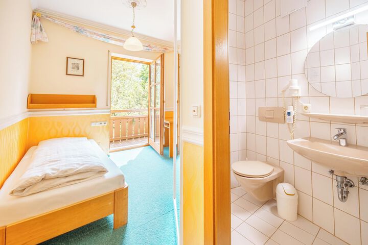 Room 13 of 57