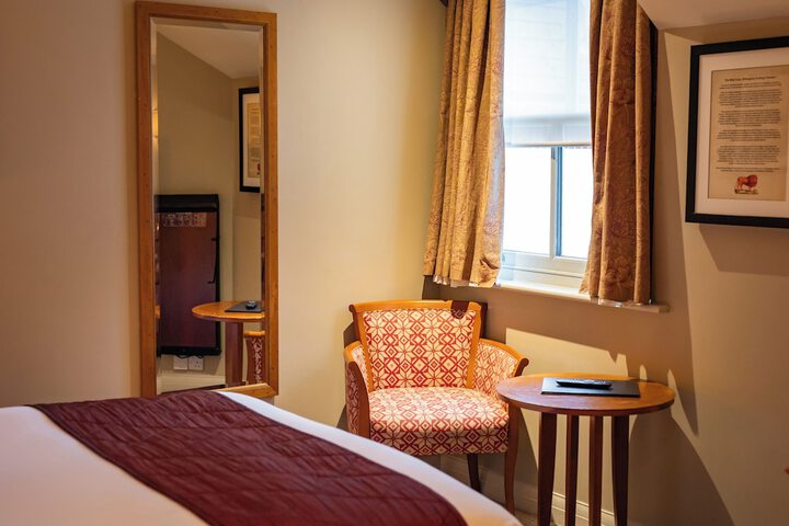 Room 90 of 190