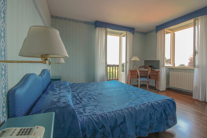 Room 13 of 63