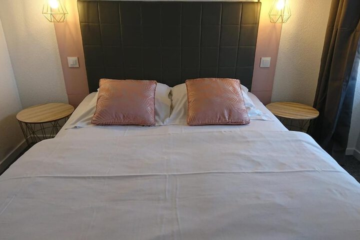 Room 27 of 71