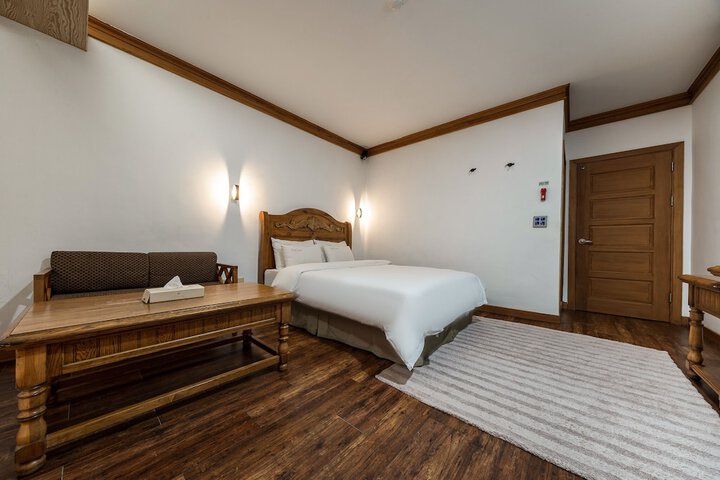 Room 22 of 55
