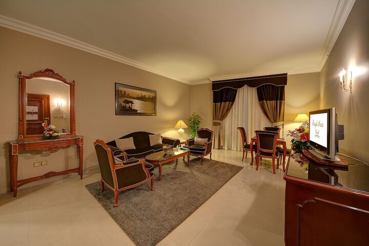 Room 34 of 75