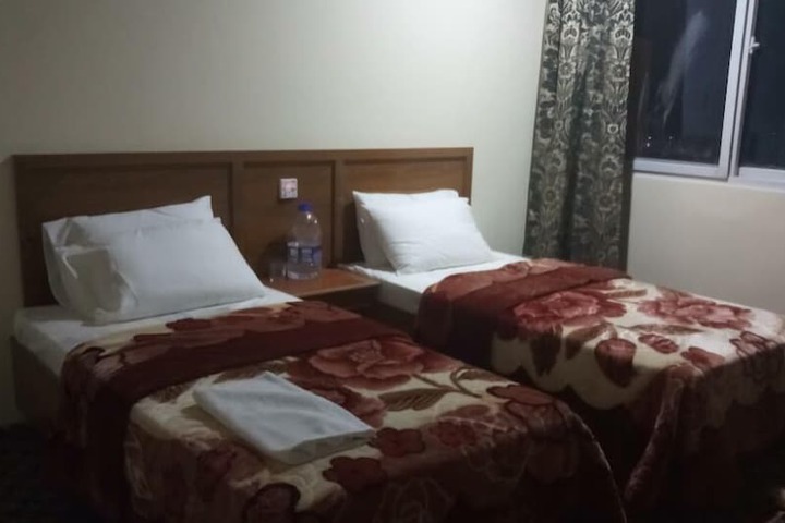 Room 3 of 18