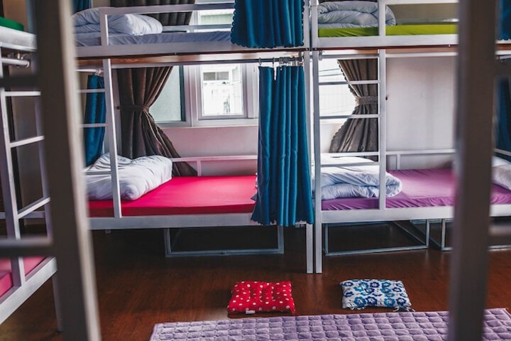 Room 15 of 34