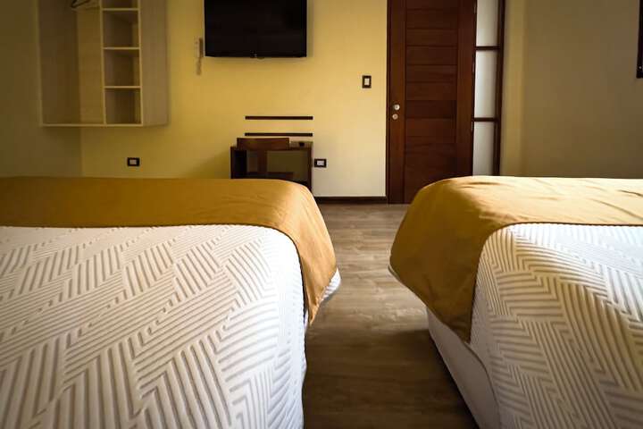 Room 64 of 109