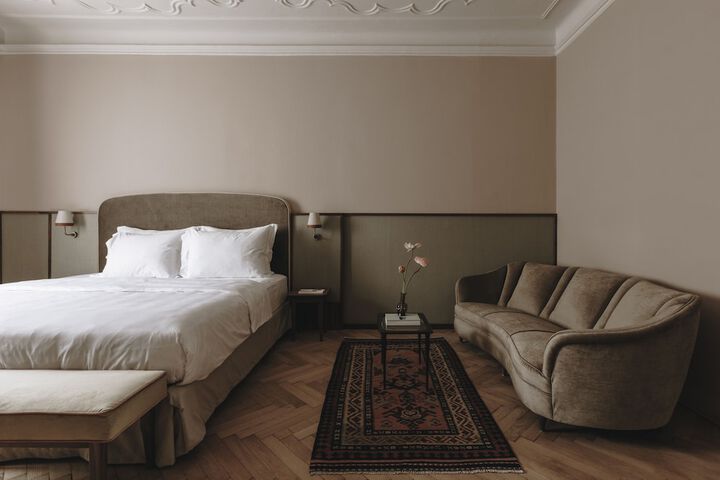 Room 30 of 92