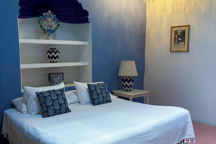 Room 28 of 52