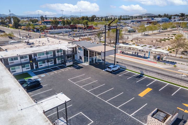 Property Grounds 10 of 15