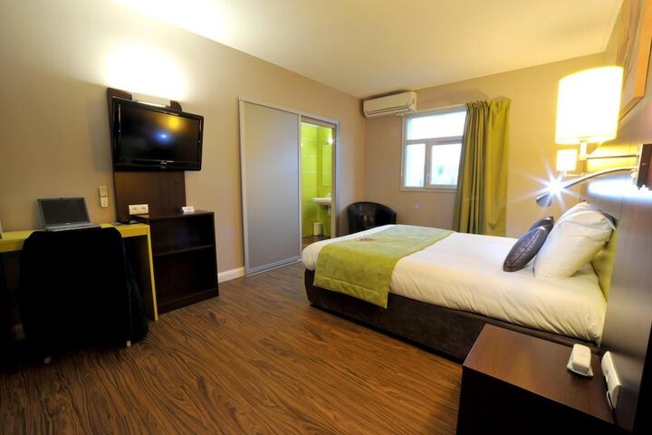 Room 13 of 45