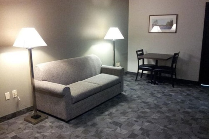 Room 23 of 37