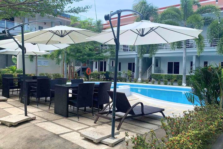 Hotel 47 of 64