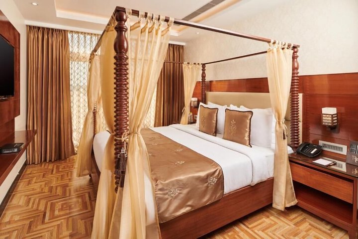 Room 21 of 56