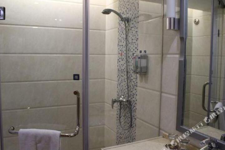 Miaozu Buyi Hotel