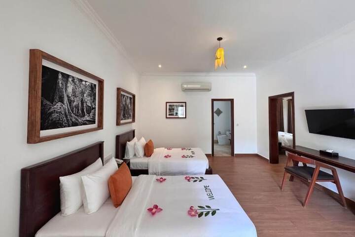 Room 32 of 96
