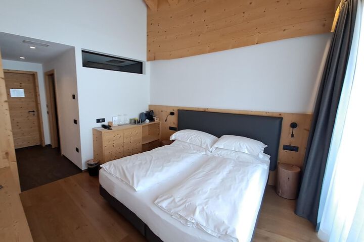 Room 40 of 127