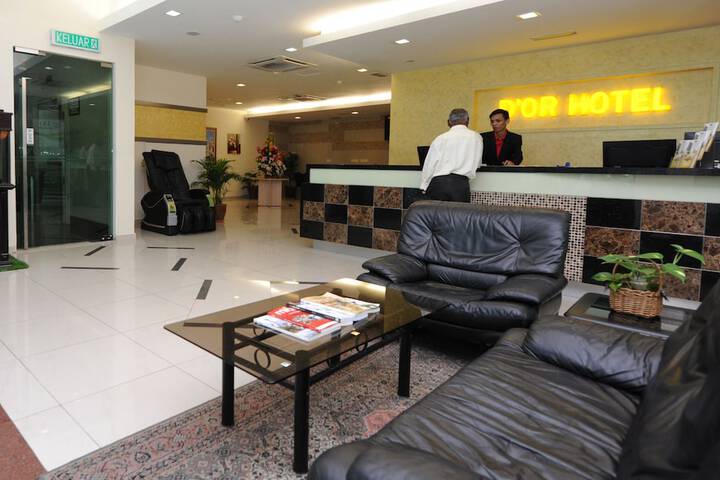 Hotel Interior 6 of 27