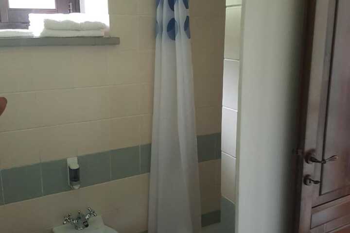 Room 6 of 29