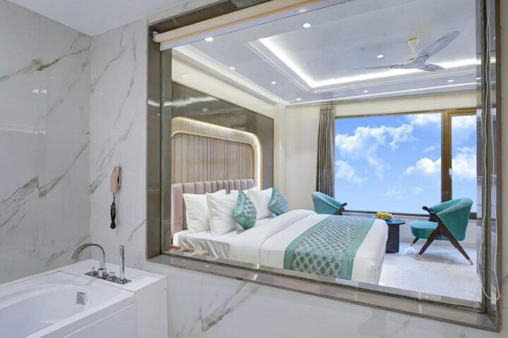 Room 58 of 75