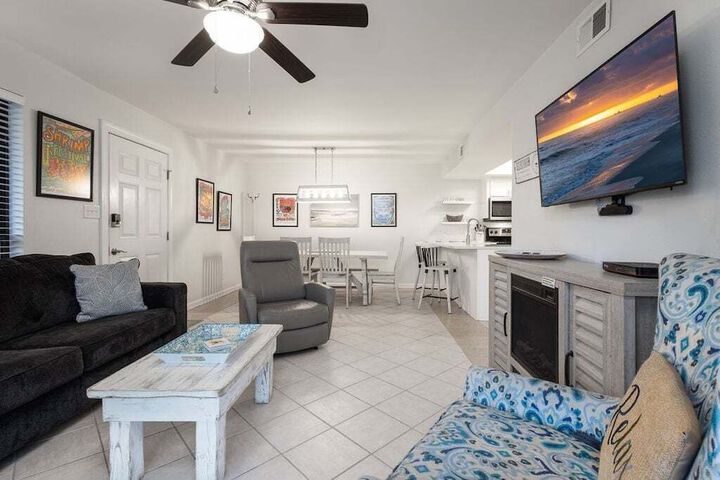 Room 9 of 25