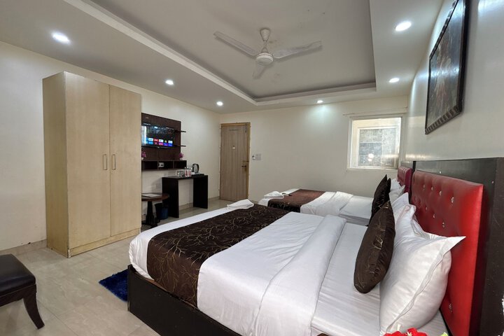 Room 26 of 111
