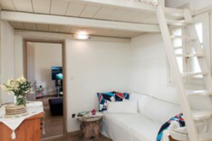 Room 25 of 27