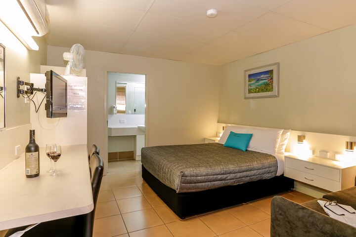 Room 18 of 43