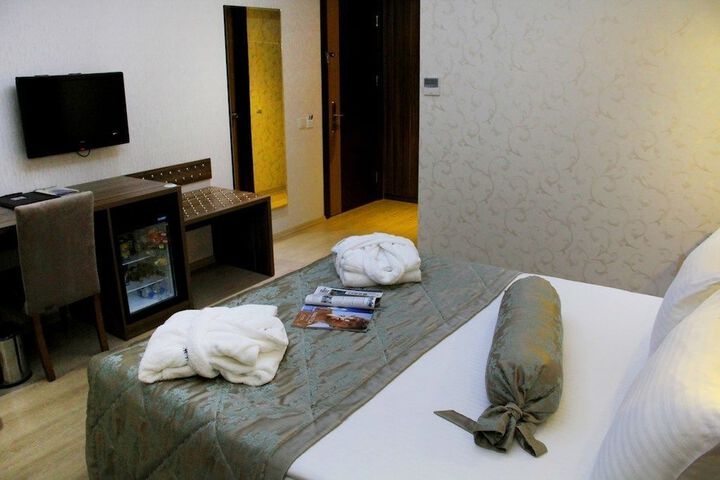 Room 8 of 55