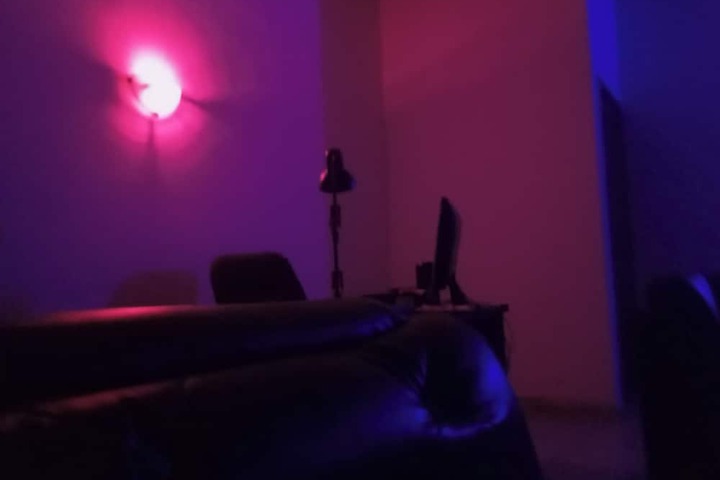 Room 2 of 4