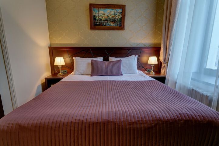 Room 12 of 89