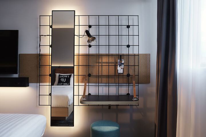 Room 16 of 49