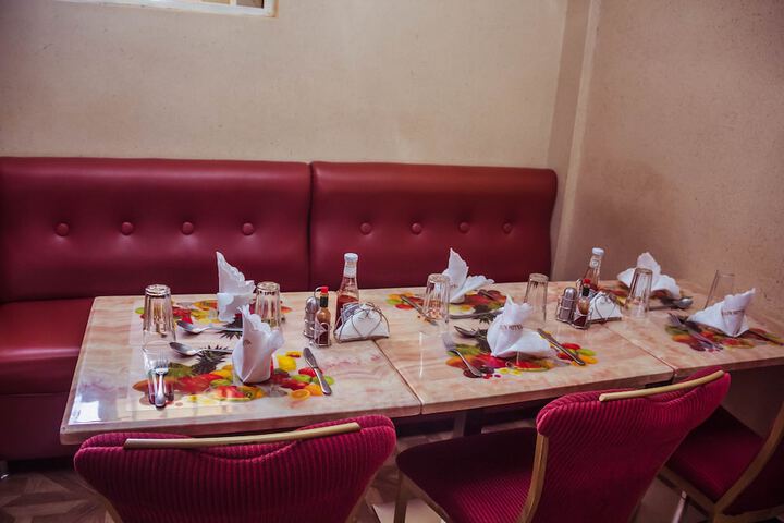 Dining 76 of 117