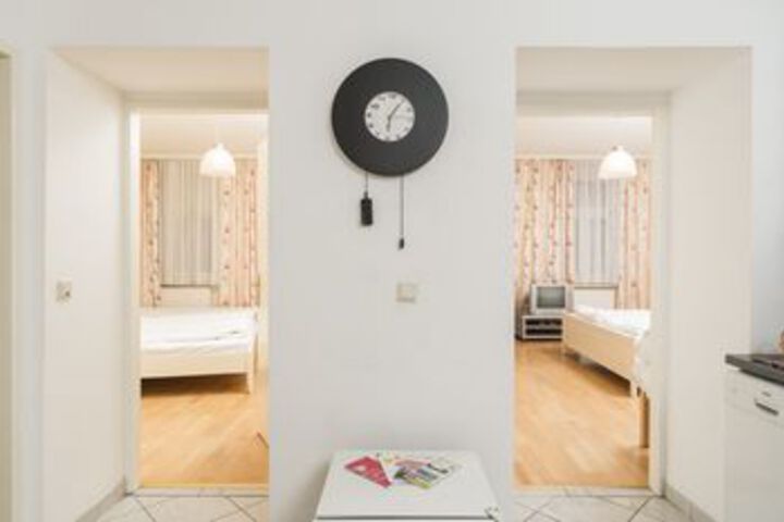 Room 104 of 122