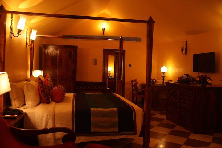 Room 15 of 65
