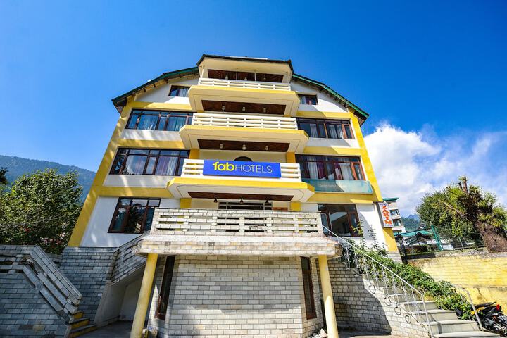 Fabhotel Zarim