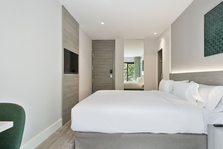Room 13 of 51