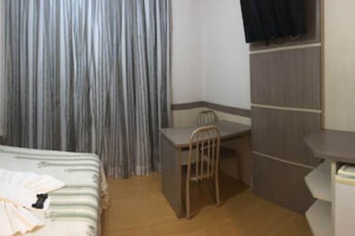 Room 2 of 16